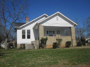 280 W Tate St, Elberton, GA 30635