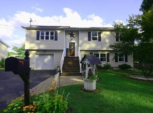 16-18 Palmer Ave, Middletown, NY 10940