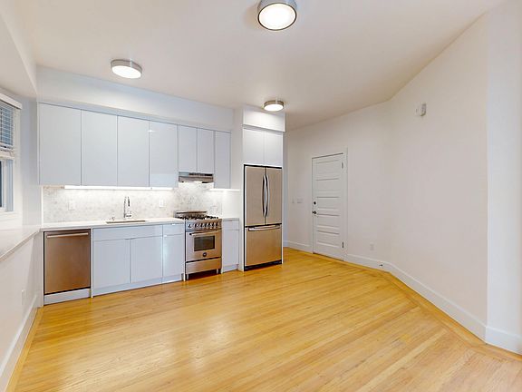 4th image of 537A Clayton St