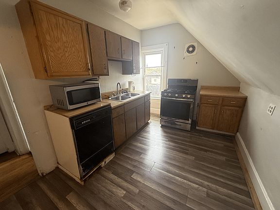 5th image of 4501 N Laporte Ave #2