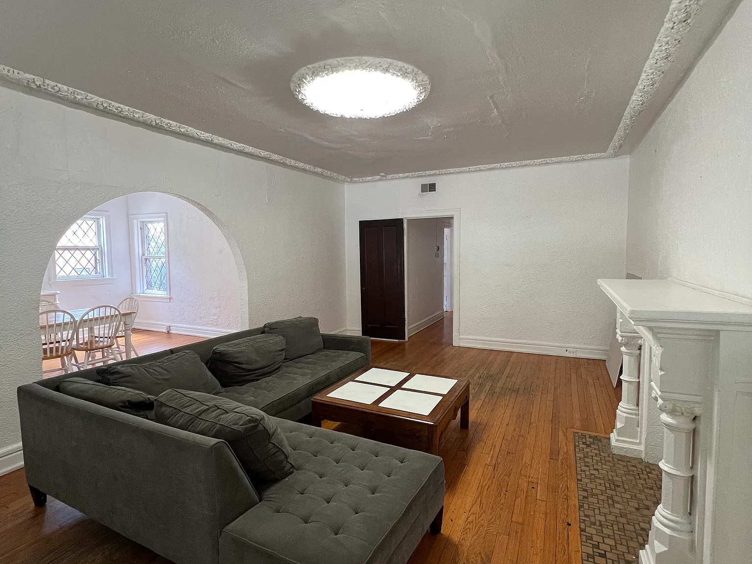 7100 Forsyth Blvd — Photo 2