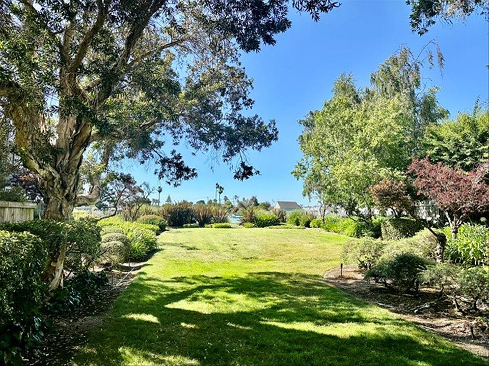 1st image of 1026 Shoreline Dr