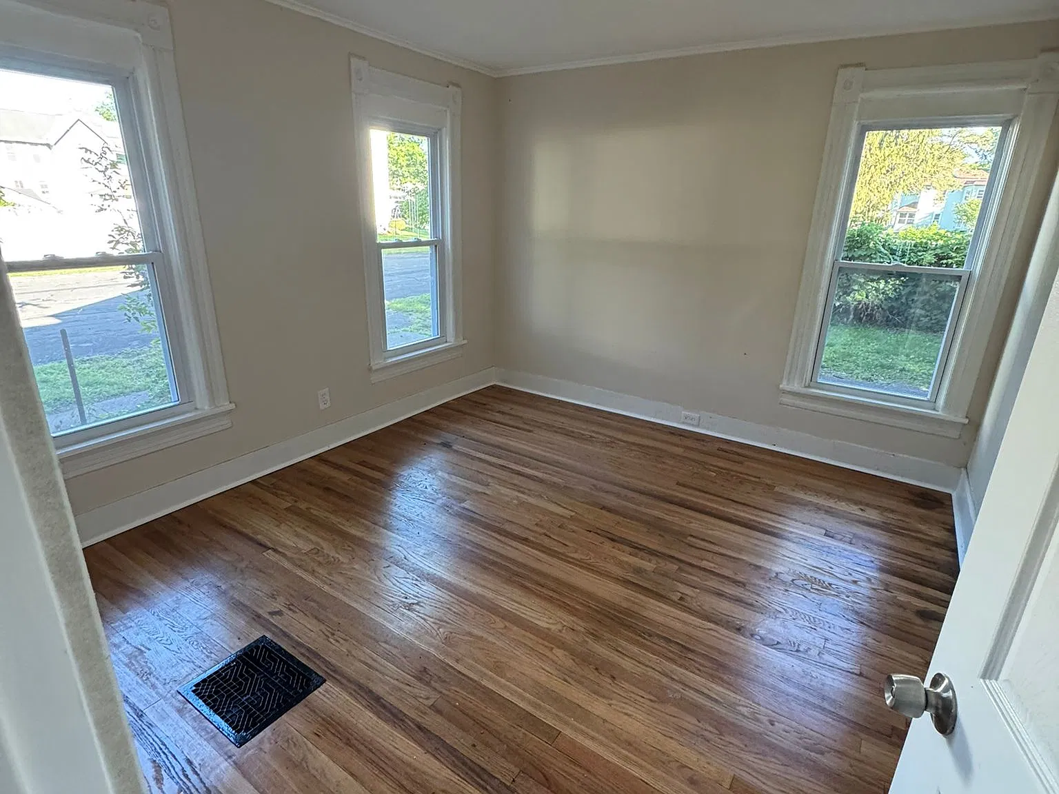 205 Barrett Street - 1 — Photo 4