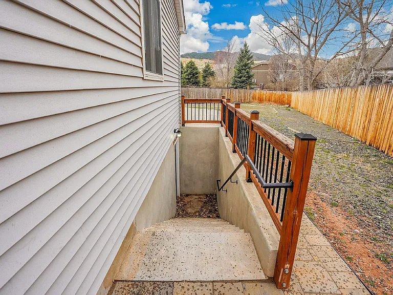8065 Eagleview Dr — Photo 48