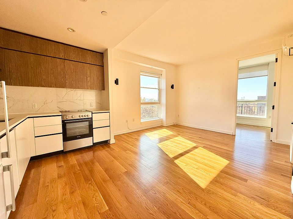 1st image of 1326 Ocean Ave #10G