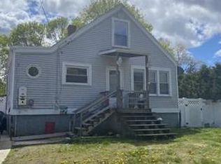 9 Ledge Rd, Seekonk, MA 02771