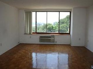 100 Old Palisade Rd APT 605, Fort Lee, NJ 07024
