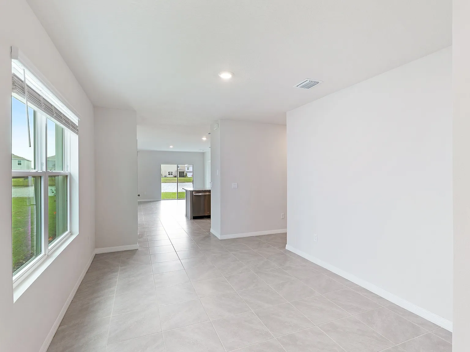3 bed, 2.0 bath, 1508 sqft, $3,100 — Photo 3