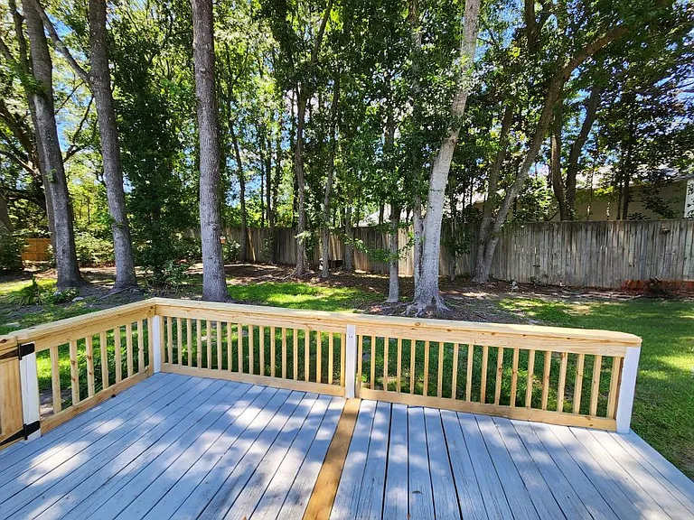 733 Woodland Pointe Pl — Photo 19