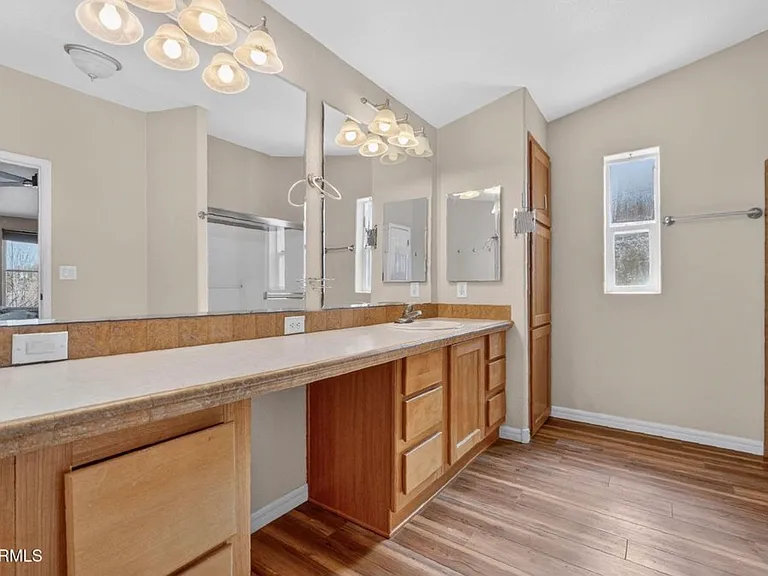 1171 Louie St — Photo 32