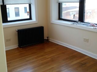 2417 28th St APT 4A, Astoria, NY 11102