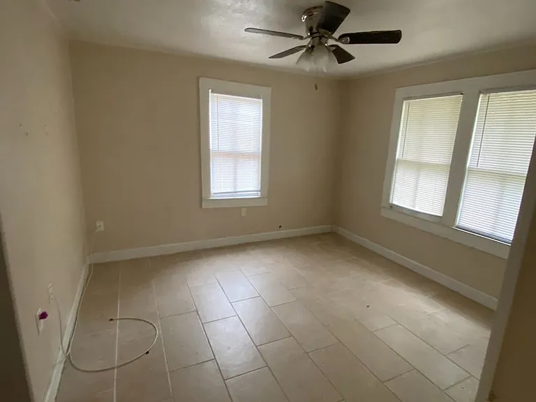 1144 Howard St — Photo 5