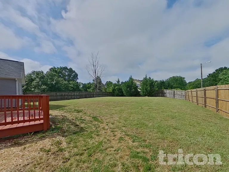 11106 Pinetta Ln — Photo 16