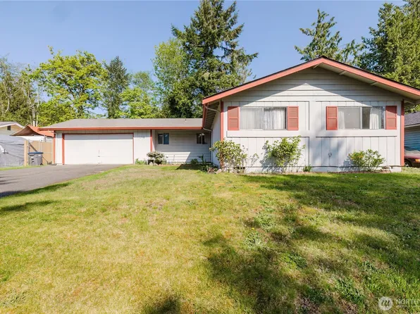 2790 NE Athens Way, Bremerton, WA 98311
