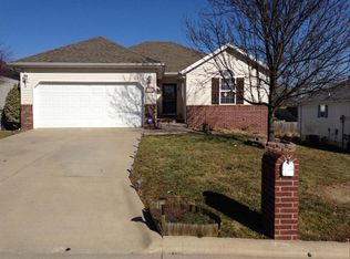 425 W White Ash Rd, Nixa, MO 65714