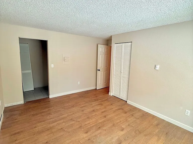 14600 SE 176th St #T7 — Photo 11