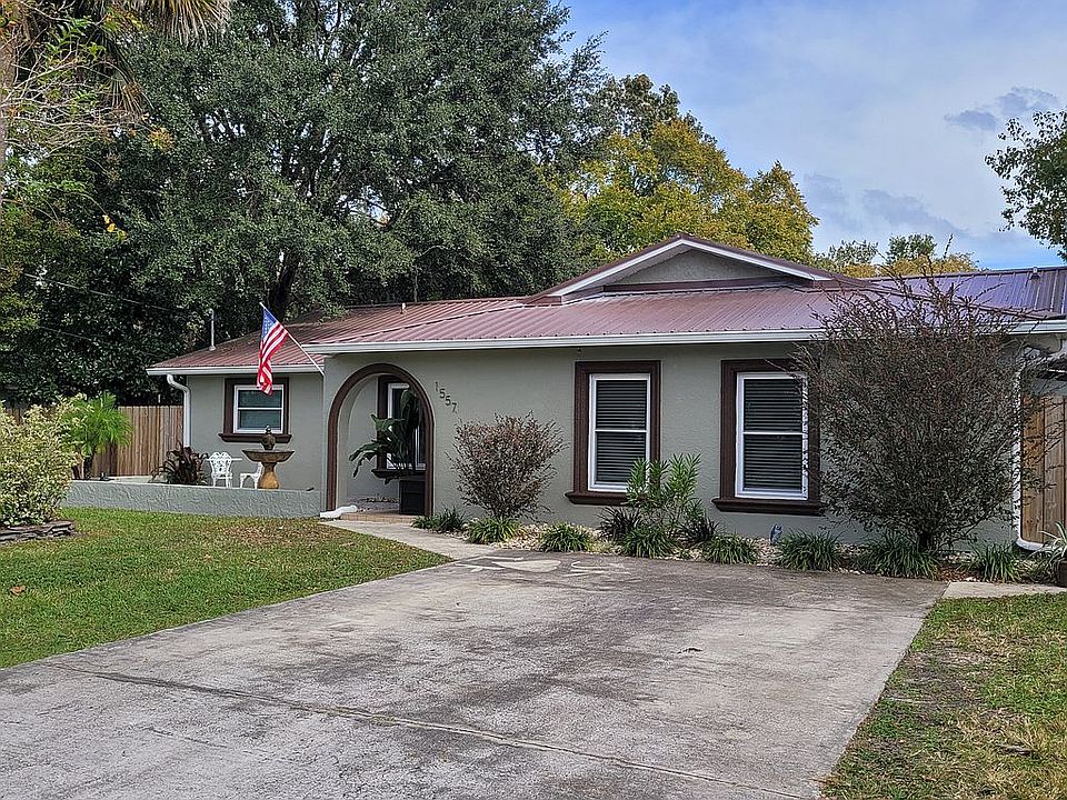 1st image of 1557 SE Pinwheel Dr