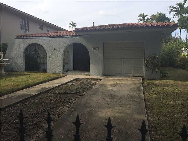 2nd image of 1421 SW 12th St