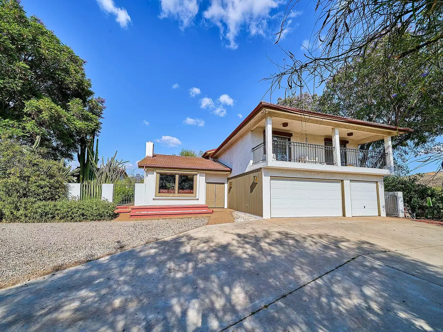 4 bed, 2500 sqft, $3,900 — Photo 3