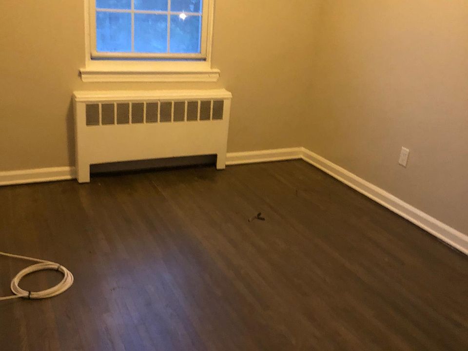 1st image of 3283 Spencer Dr #2