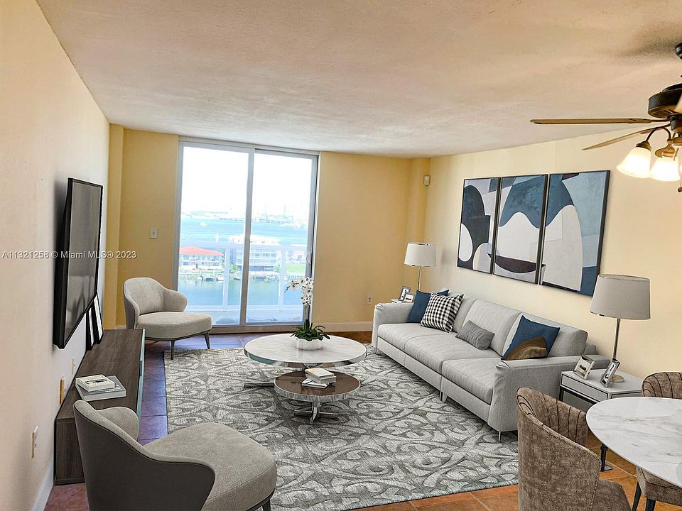 1st image of 7928 West Dr #Penthouse 4