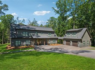 3394 Robinson Rd, Gainesville, GA 30506