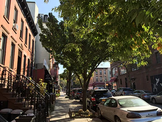 Rented by RES New York | media 12