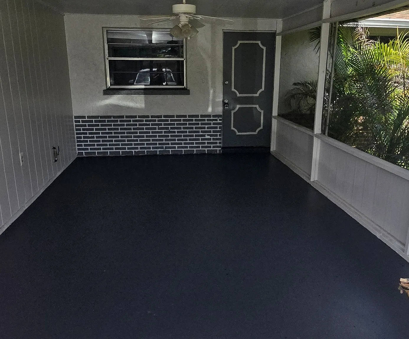 1112 Hagle Park Road - 1114 — Photo 2