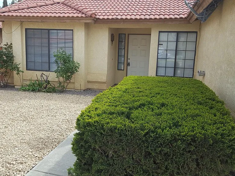 2656 Westland Dr — Photo 1