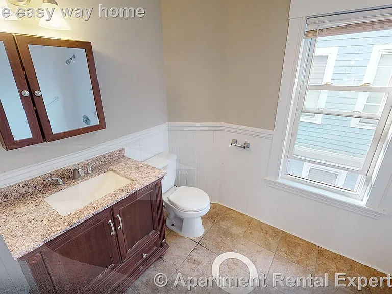 25 Pennsylvania Ave #2 — Photo 12