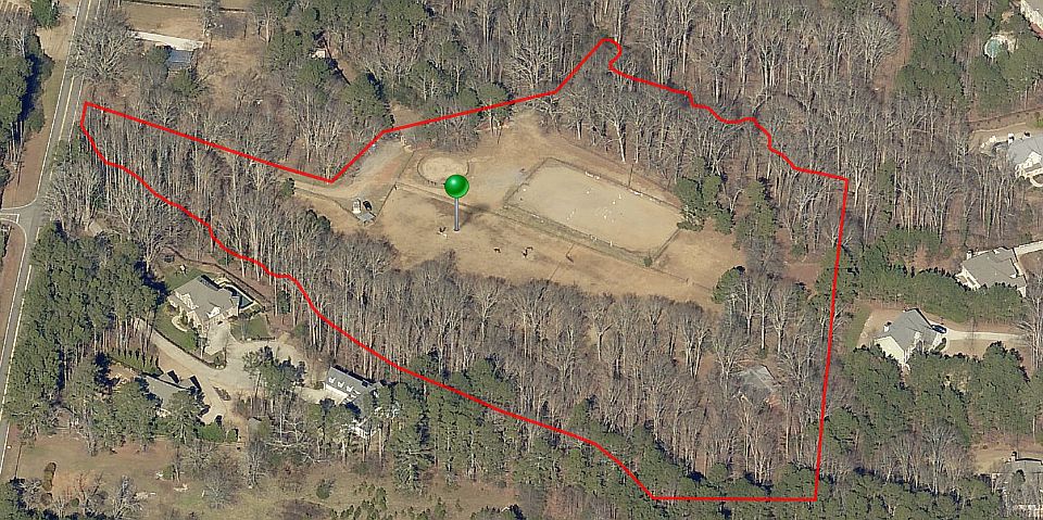 +/- 8 Acres, Barn and House