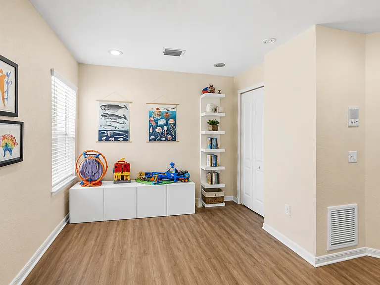 5028 Southampton Cir — Photo 14