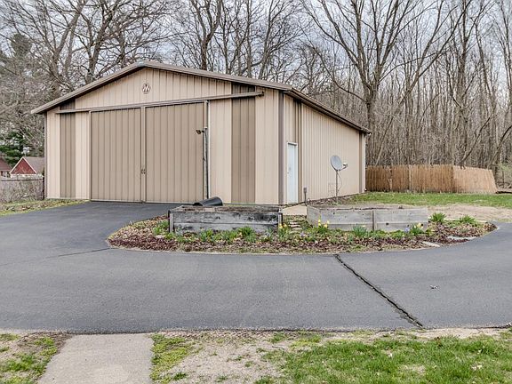 3rd image of 7726 Anway Dr