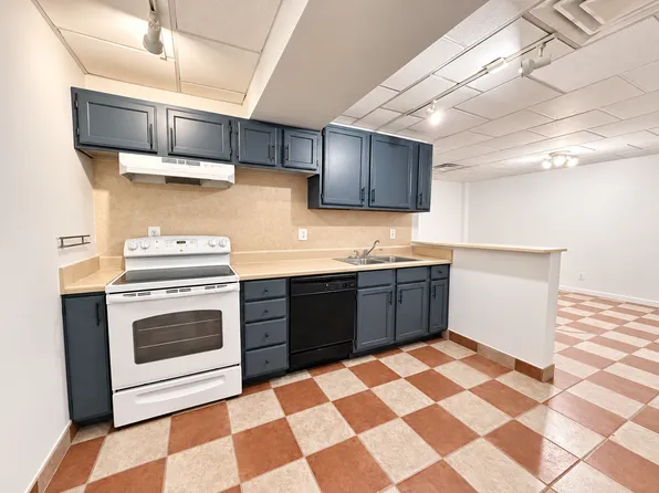 204 Hillcrest Rdg, Canton, GA 30115