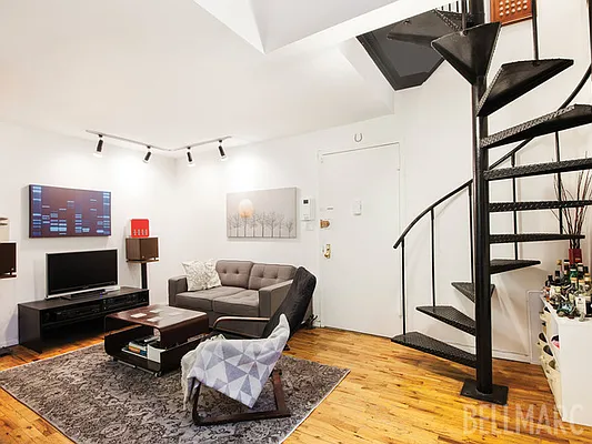 Sold by Bellmarc Realty | media 9