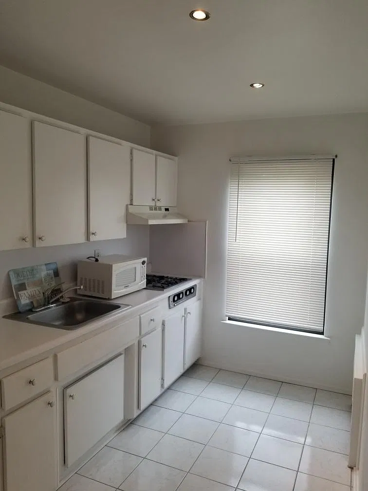 1 bed, 677 sqft, $2,175 — Photo 4
