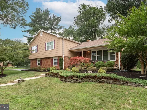 7 Andrew Ln, Cherry Hill, NJ 08003