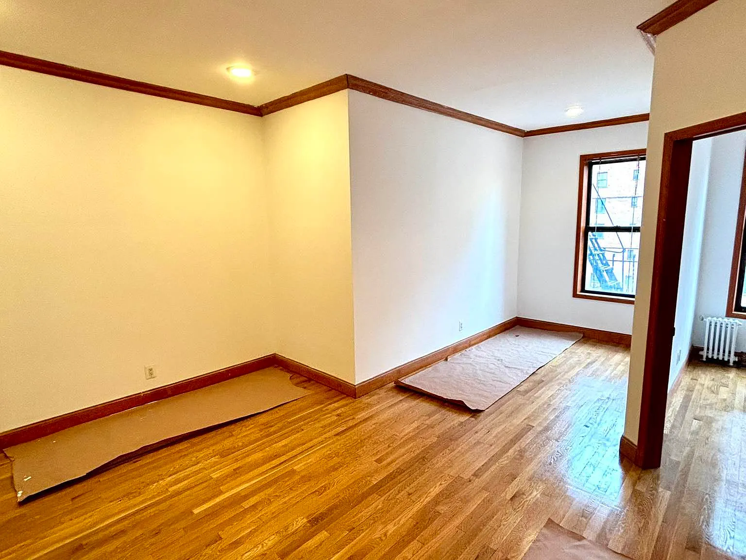 11 Avenue D — Photo 2