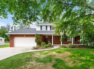 1229 49th St NW, Canton, OH 44709