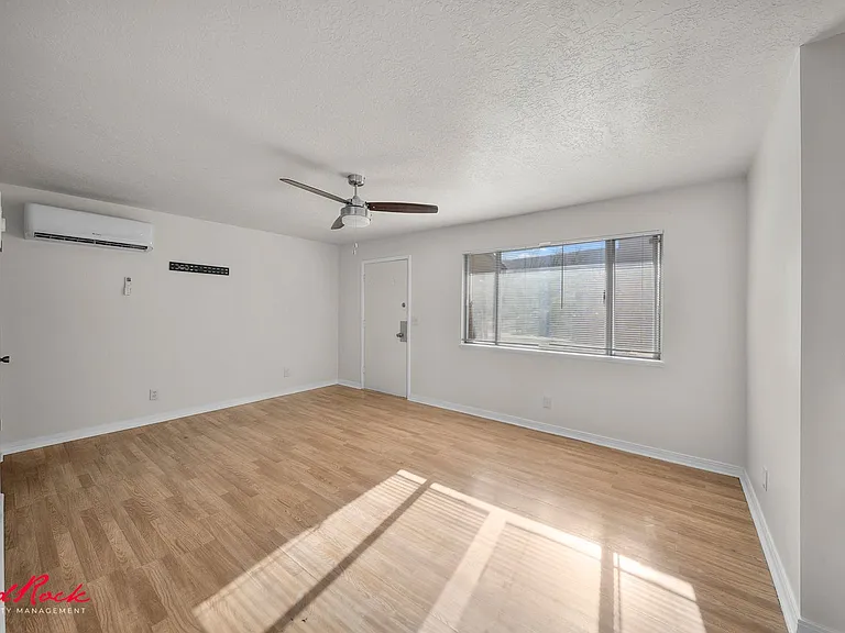 463 S 225 W #2 — Photo 9