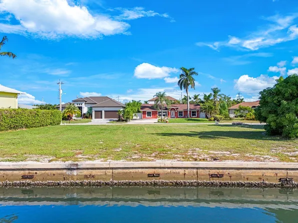 128 S Bahama Ave, Marco Island, FL 34145