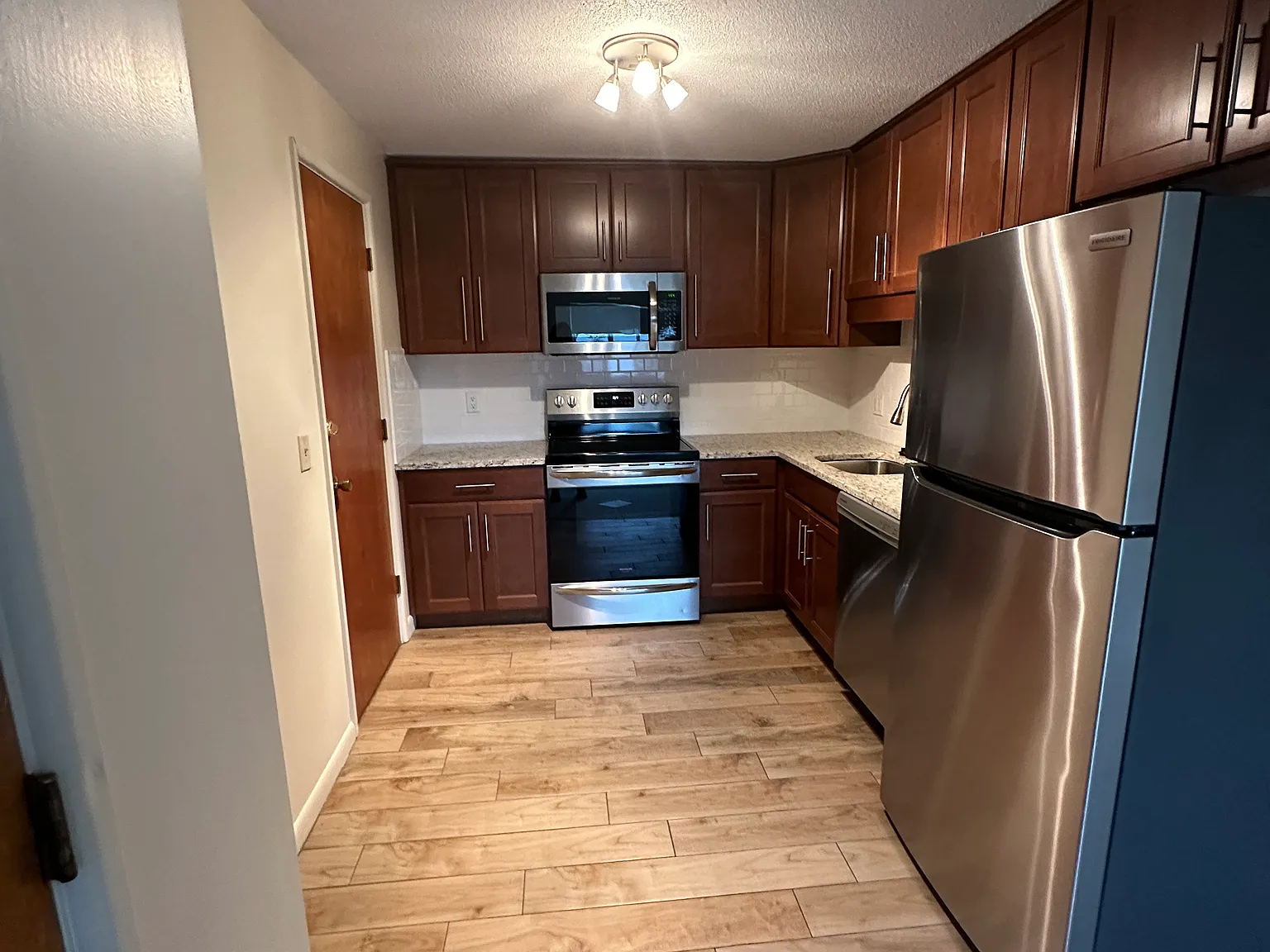 2 bed, 99999 sqft, $2,650 — Photo 1