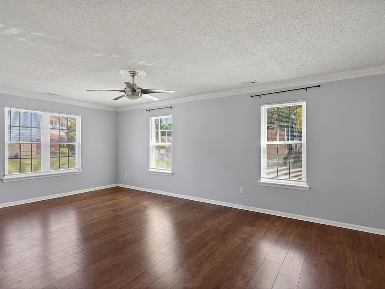 4718 Greenlaw Dr — Photo 11