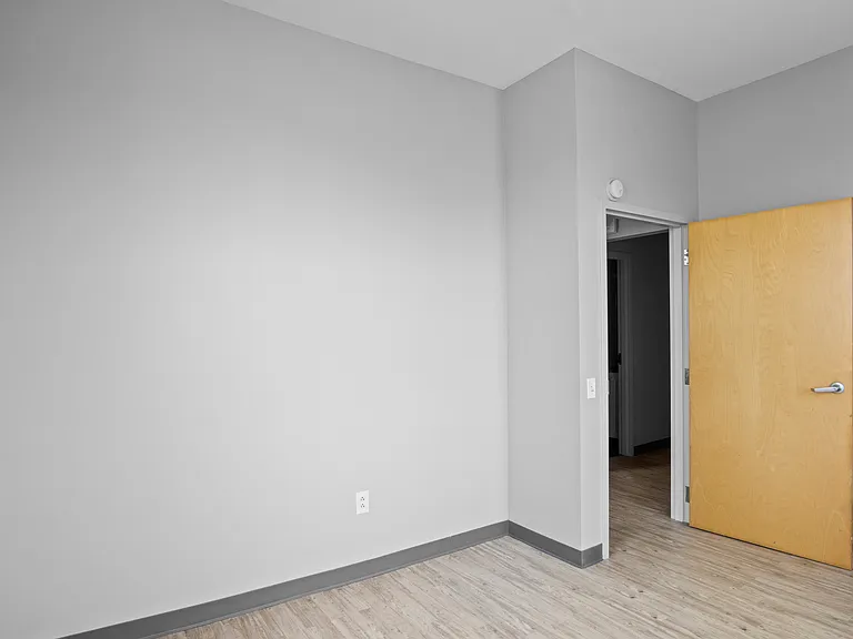 Cumberland Apartments — Photo 7