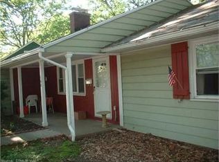 160 Pineridge Rd, Waterbury, CT 06706