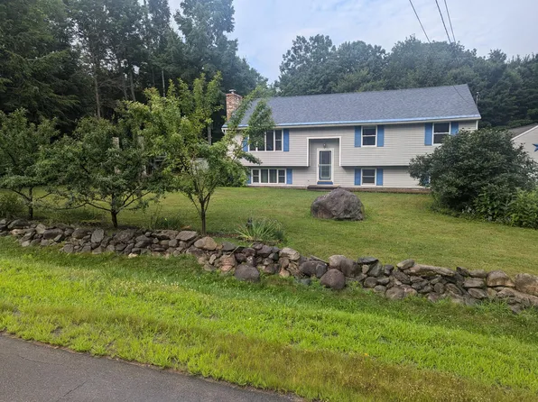 66 Homsted Lane, Hermon, ME 04401