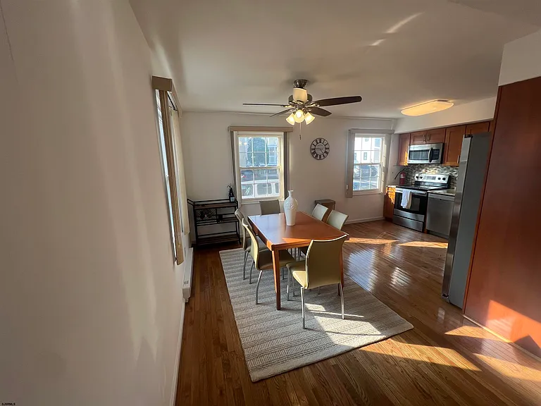 9709 Monmouth Ave #C2 — Photo 6