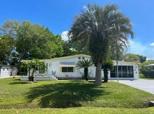 25 Magnolia Ln, Wildwood, FL 34785