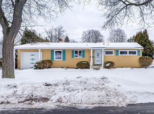 13 Standish Rd, Lockport, NY 14094