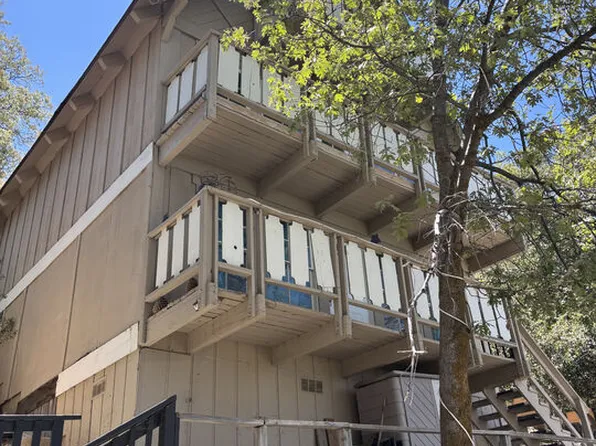 1327 Evergreen Way, Lake Arrowhead, CA 92352